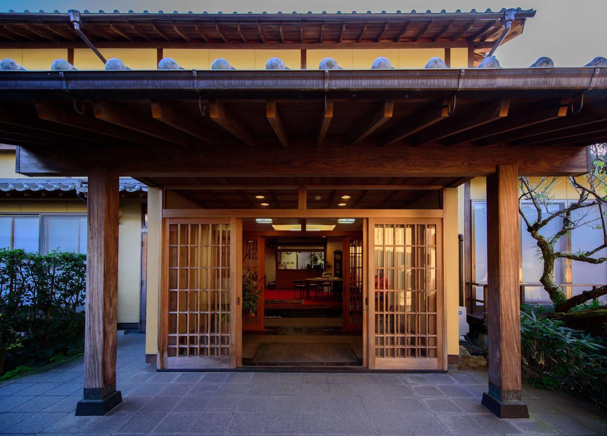 Yufuin Onsen Wafu Ryokan Tsuenosho Exterior foto